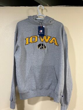 Gorgeous University of Iowa Hawkeyes, Men’s Medium, NWT, Retail $70